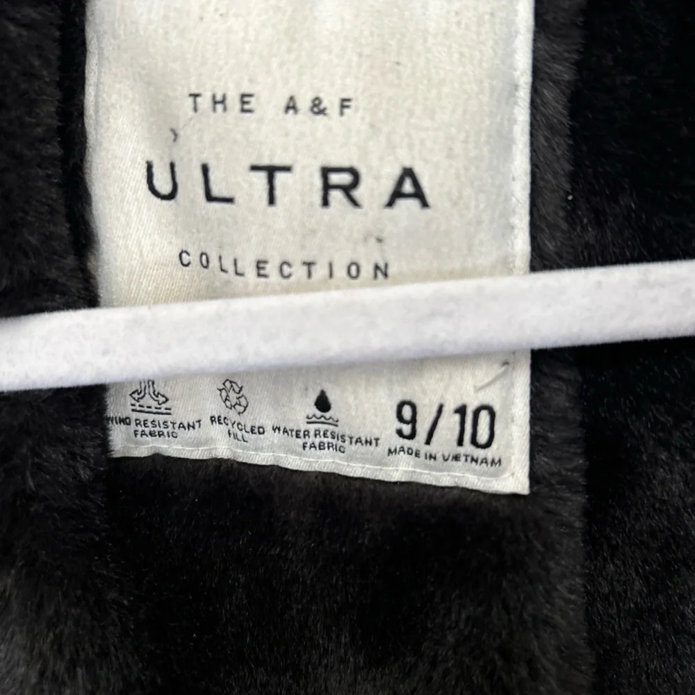 Abercrombie & Fitch design puffer